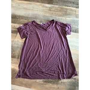 Zenana Womens V-Neck Short Sleeve Cuffed T-Shirt Plum Purple Size Large Relaxed